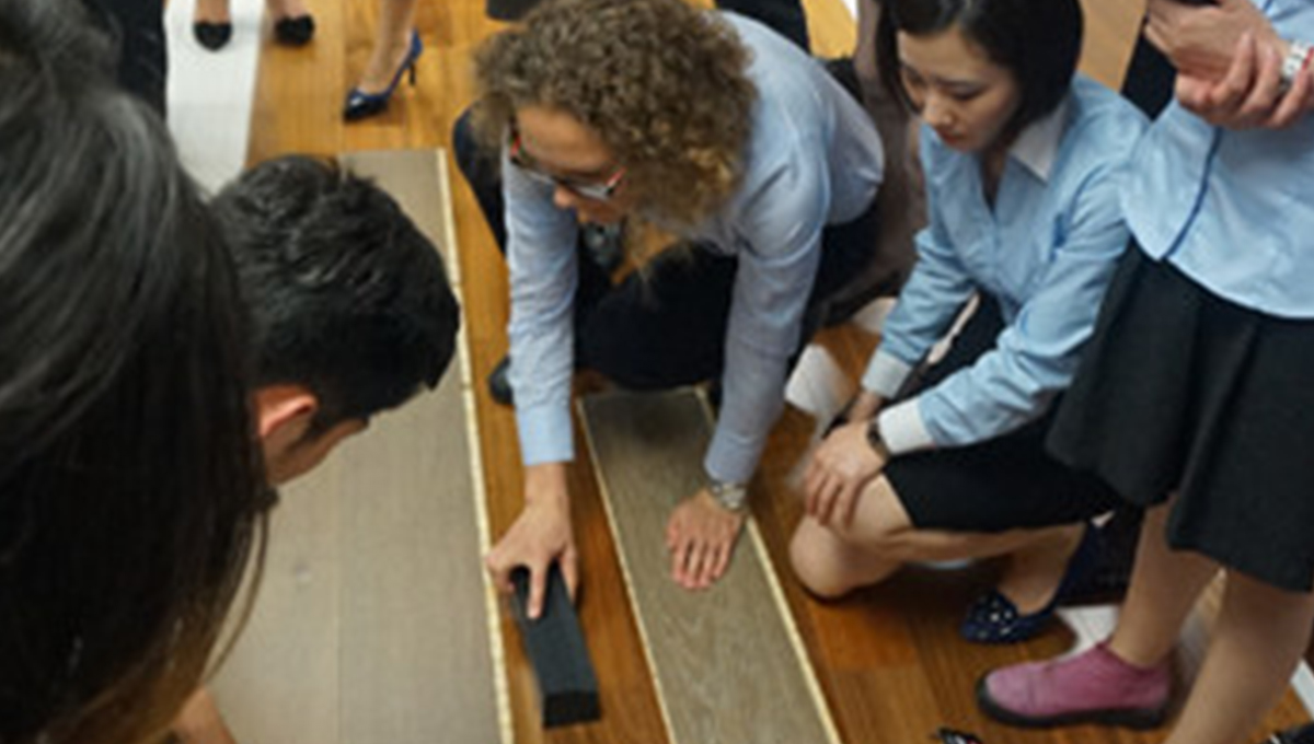 瑞典Kahrs集團(tuán)在得高進(jìn)行產(chǎn)品培訓(xùn) 2 瑞典Kahrs集團(tuán)在得高進(jìn)行產(chǎn)品培訓(xùn) 2