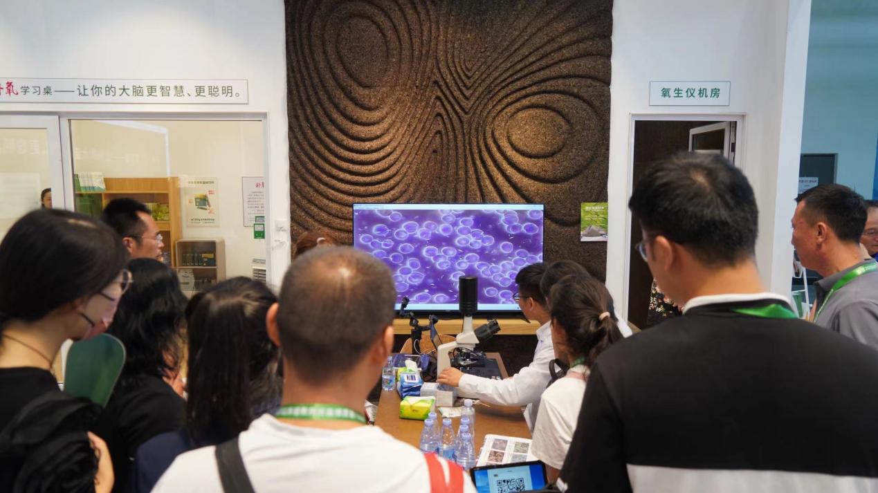 得高補氧學習桌亮相山東教育裝備博覽會,富氧科技助力教育發展! image3 得高補氧學習桌亮相山東教育裝備博覽會,富氧科技助力教育發展! image3