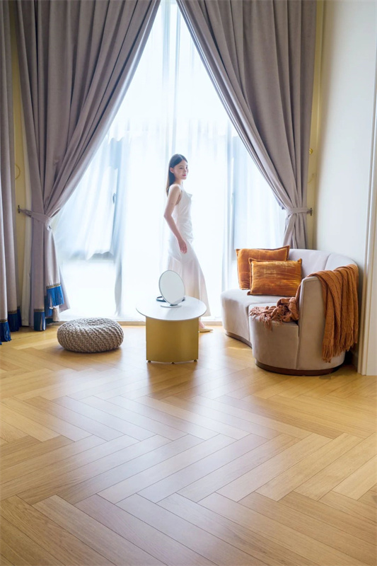 Room Tour|一線臨湖庭院,高階生活的藝術想象 image1 Room Tour|一線臨湖庭院,高階生活的藝術想象 image1